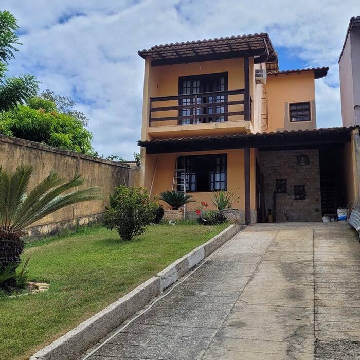 Ótima casa duplex R$480.000 próximo da faculdade, Flamengo - Maricá - RJ